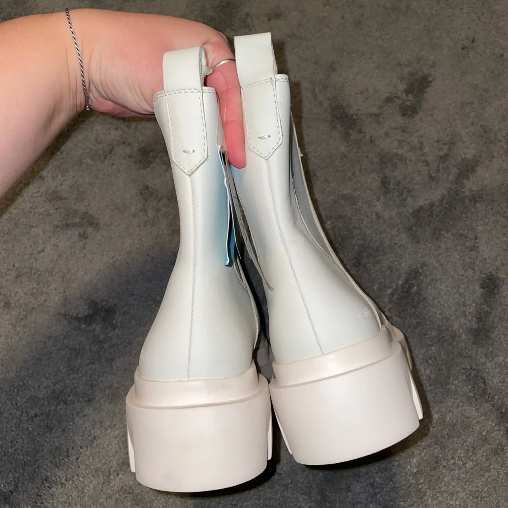 NWT TOMS Rowan Water Resistant Light Sand Leather Ankle Boots Size 5 - Picture 3 of 12